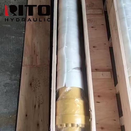 325CL  Boom Cylinder